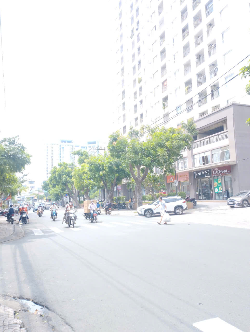Hiếm Views Tô Hiệu - Hòa Bình 52m2  - 5 tầng mới - HXH 6m THông - Ảnh chính